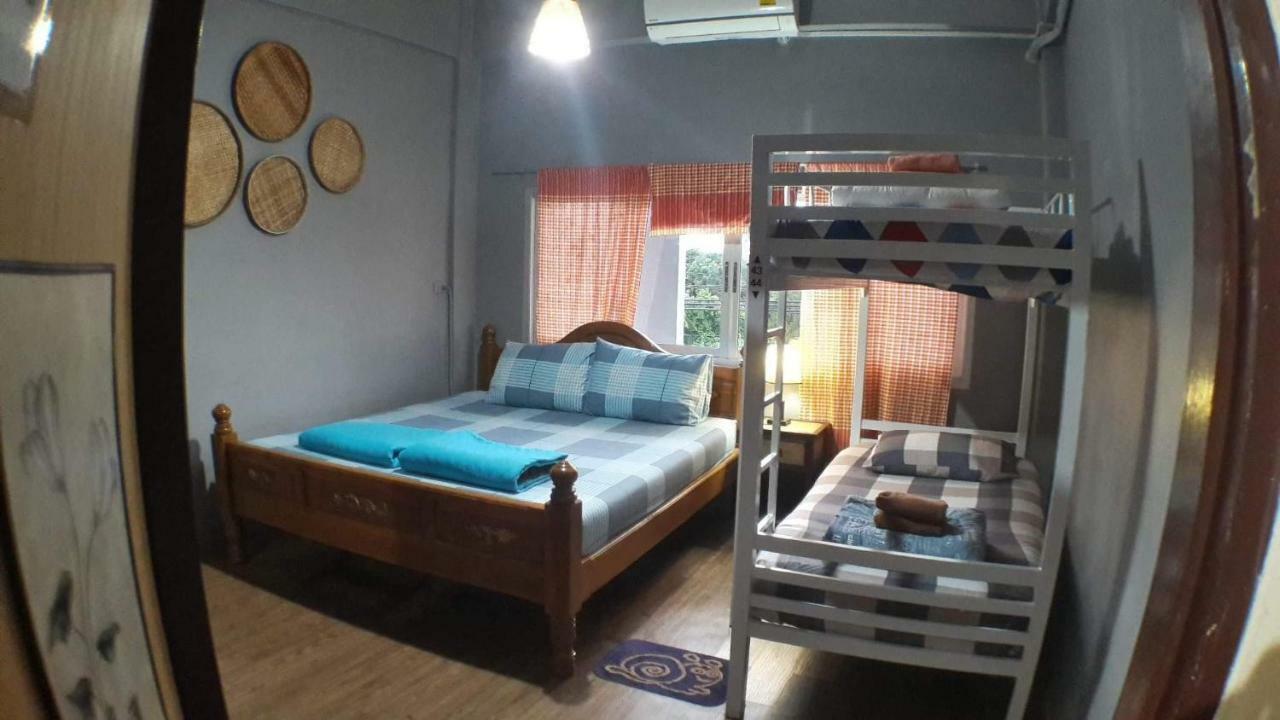 Muster Guesthouse Phra Nakhon Si Ayutthaya Buitenkant foto