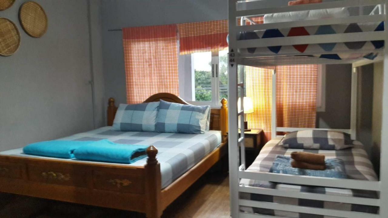 Muster Guesthouse Phra Nakhon Si Ayutthaya Buitenkant foto